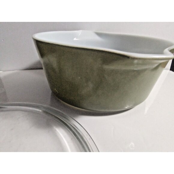 Vintage Avocado Green Milk Glass Pyrex Casserole Dish With Lid 2.5 QT - #475 - Picture 7 of 11